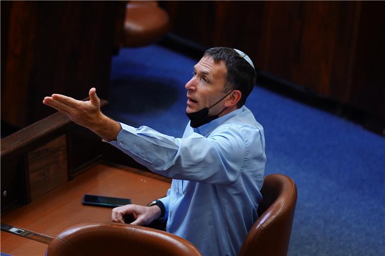 بعد آيزنكوت: عضو كنيست آخر يستقيل من حزب غانتس