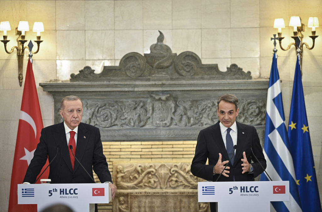 كيف عرقلت تركيا مشروع الربط الكهربائي بين إسرائيل وقبرص واليونان؟