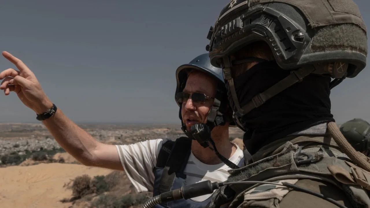 جيش الاحتلال يبني موقعا سريا شمال قطاع غزة