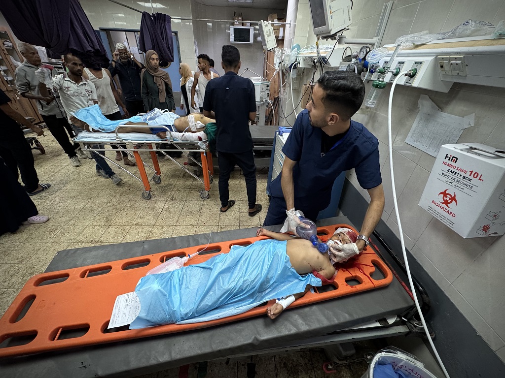 8 شهداء بينهم طفلان في قصف للاحتلال على مخيم الشاطئ غرب مدينة غزة