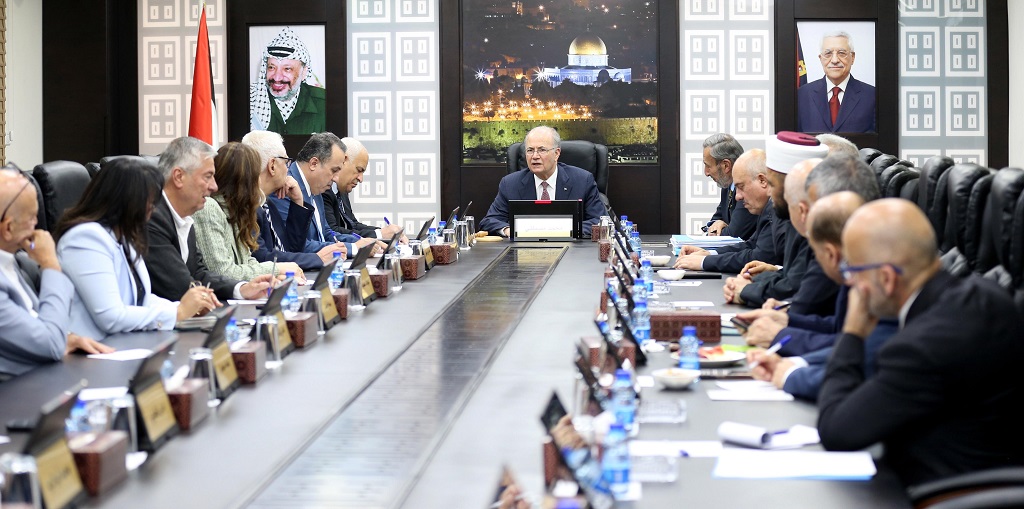 مجلس الوزراء يحذّر من مرحلة قد تعجز فيها المؤسسات الوطنية عن الاستمرار بتقديم خدماتها