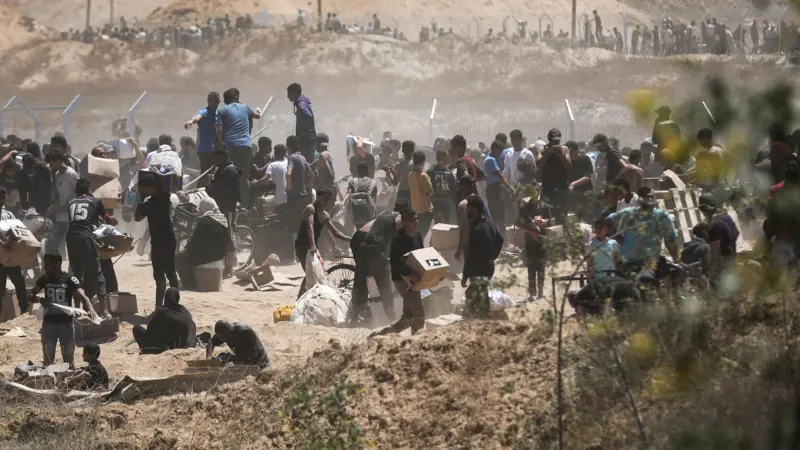 تقرير: حراس غزة الإنسانية فتحوا النار على فلسطينيين جائعين لم يشكلوا تهديداً