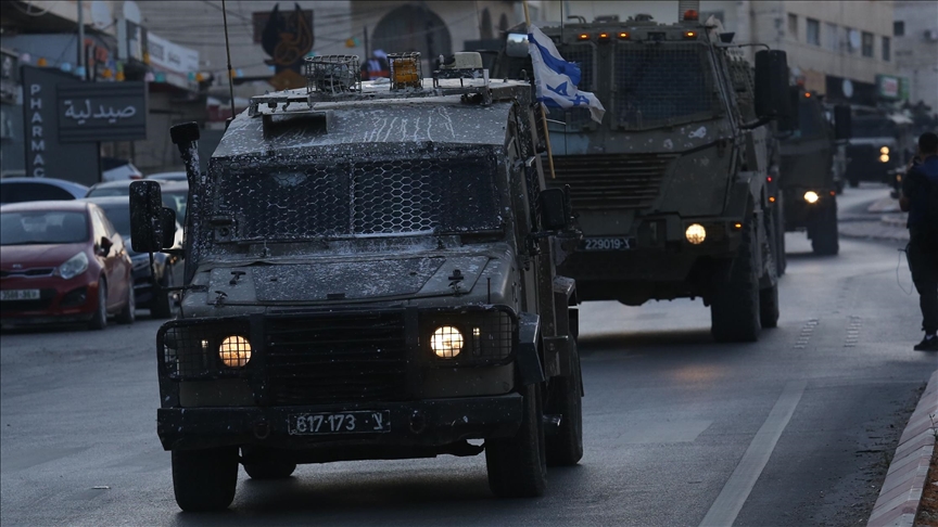 جيش الاحتلال يدهم عزاء لمحرر أبعده إلى غزة وقتله بغارة