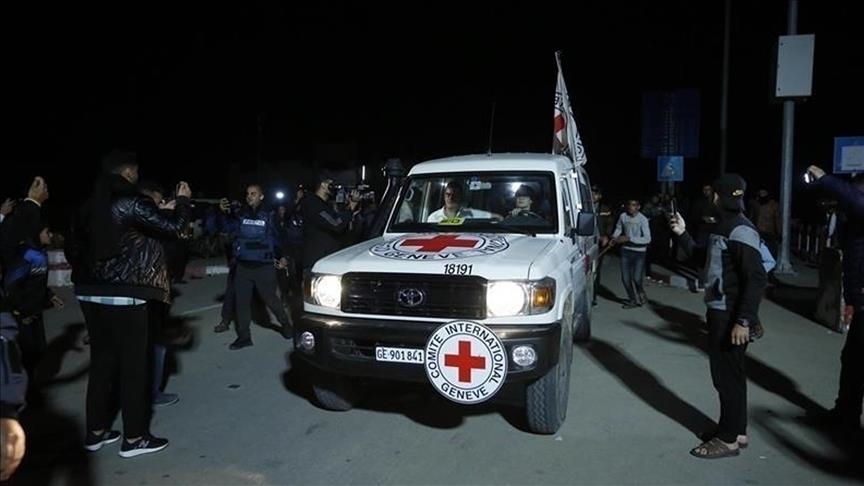 هيئة البث: نتنياهو أبلغ عائلات أسرى بـ"الموافقة" على صفقة تبادل