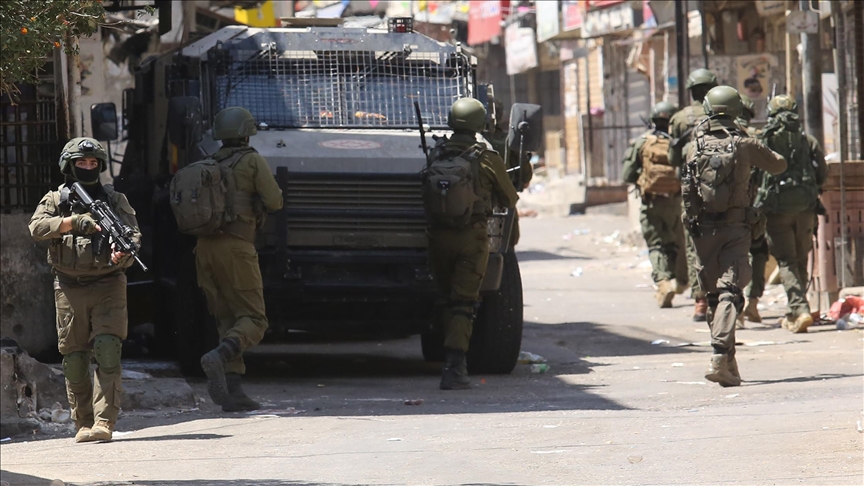 الجيش الإسرائيلي يستبدل 7 كتائب احتياط في الضفة بجنود مظليين