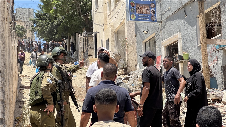 منظمة فلسطينية: 50 عائلة بدوية هجرت قسرا بفعل اعتداءات مستوطنين