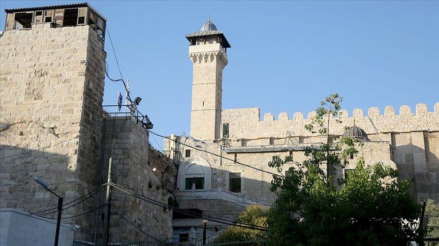 "الإفتاء" يستهجن محاولات إقصاء المسلمين عن إدارة المسجد الإبراهيمي