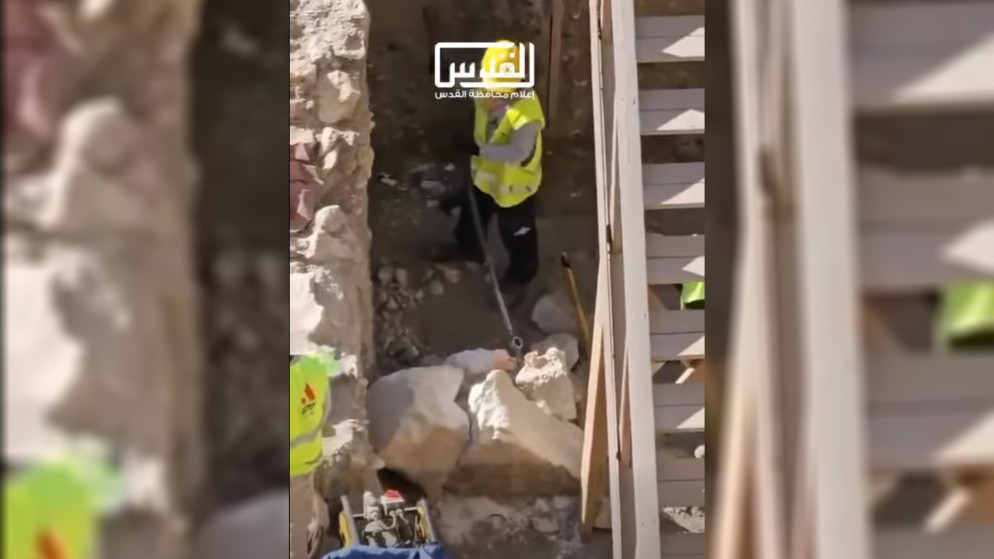 محافظة القدس: الاحتلال يدمّر آثارا إسلامية أموية أسفل المسجد الأقصى