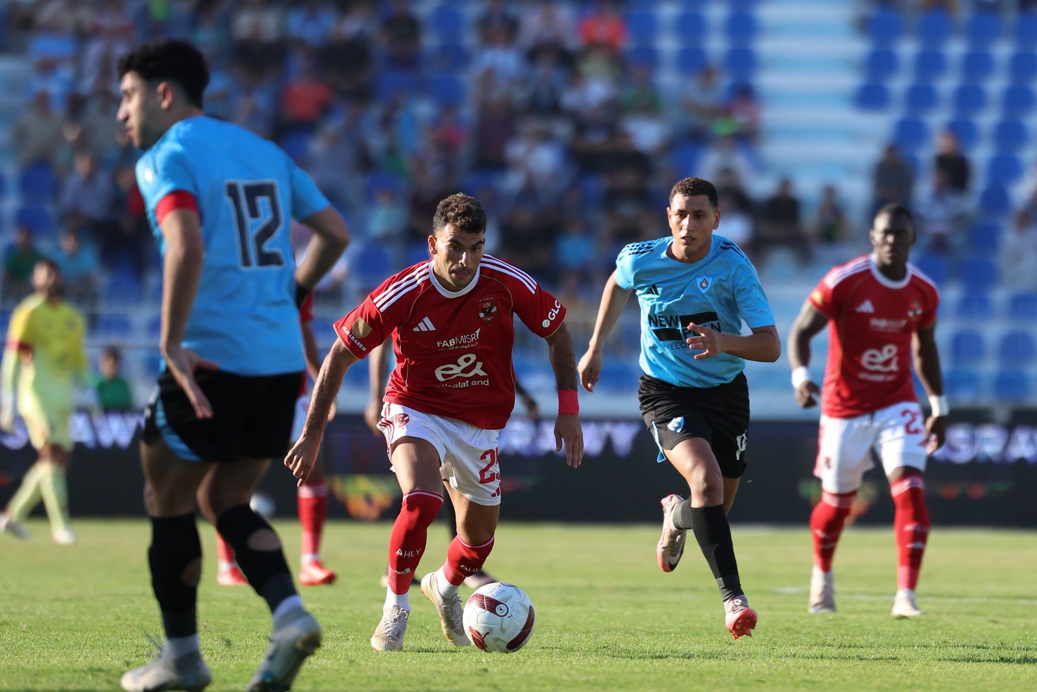 الدوري المصري: غزل المحلة يفرض التعادل السلبي على الأهلي