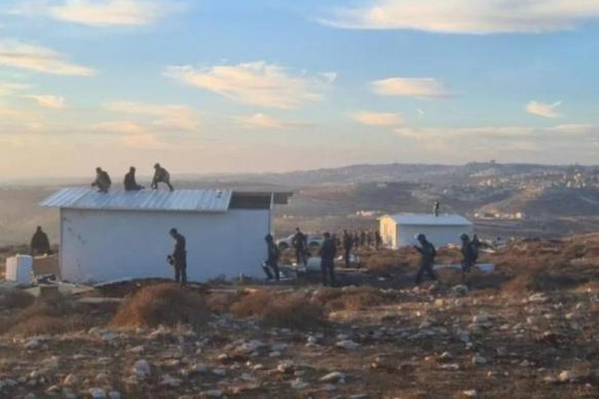 مستوطنون يقيمون بؤرة استيطانية جديدة في عطارة شمال غرب رام الله