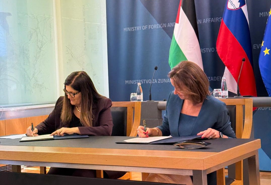 فلسطين وسلوفينيا توقعان أول اتفاقية تعاون سياسي ودبلوماسي