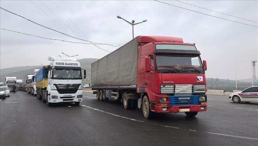 الإعلام الحكومي: 1334 شاحنة مساعدات دخلت غزة خلال 15 يوما